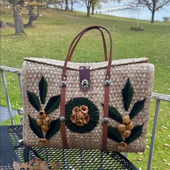Vintage Handcrafted Floral Straw Tote Bag from Acapulco - Picture 1 of 2